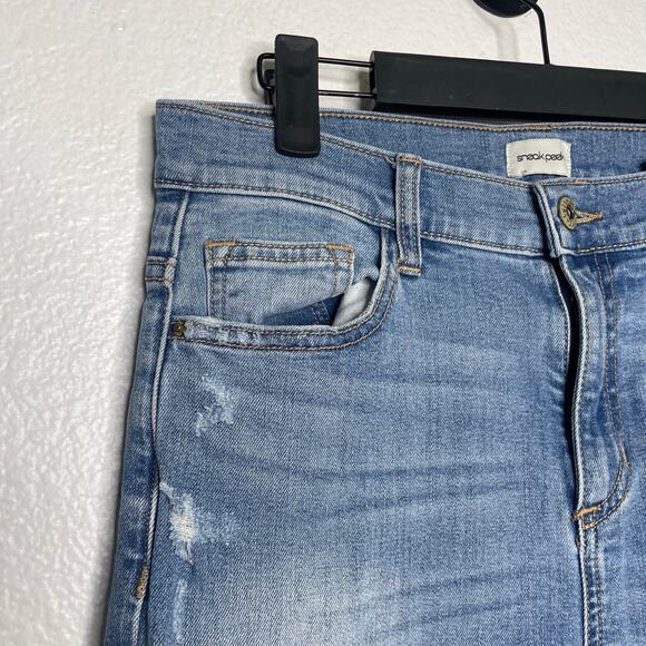 Sneakpeek Womens Jeans Size 5 Girlfriend Denim Blue Light Wash Distressed Casual - Picture 12 of 14